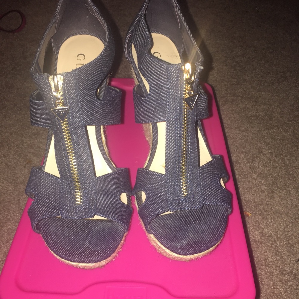 Guess Berkley Platform Wedge Sandal Size 6.5